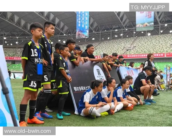 清华北大足球盛会：校园精英齐聚一堂共襄盛举