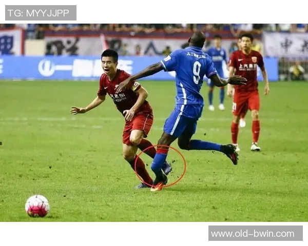 足球防止断腿的有效措施与技巧解析助你安全畅享比赛乐趣